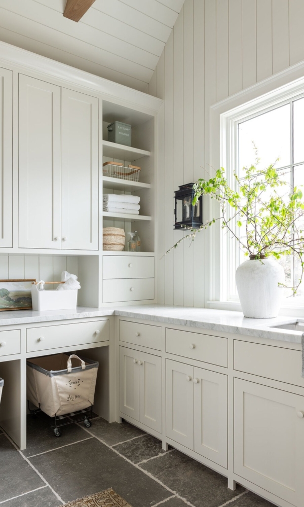 Vertical Shiplap…Things That Make Me Happy